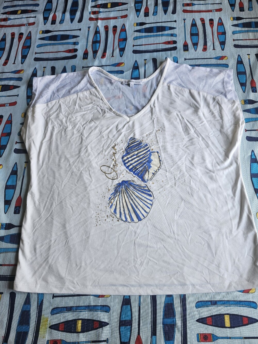 Seashell Print White Women’s V-Neck Top San Fransisco
